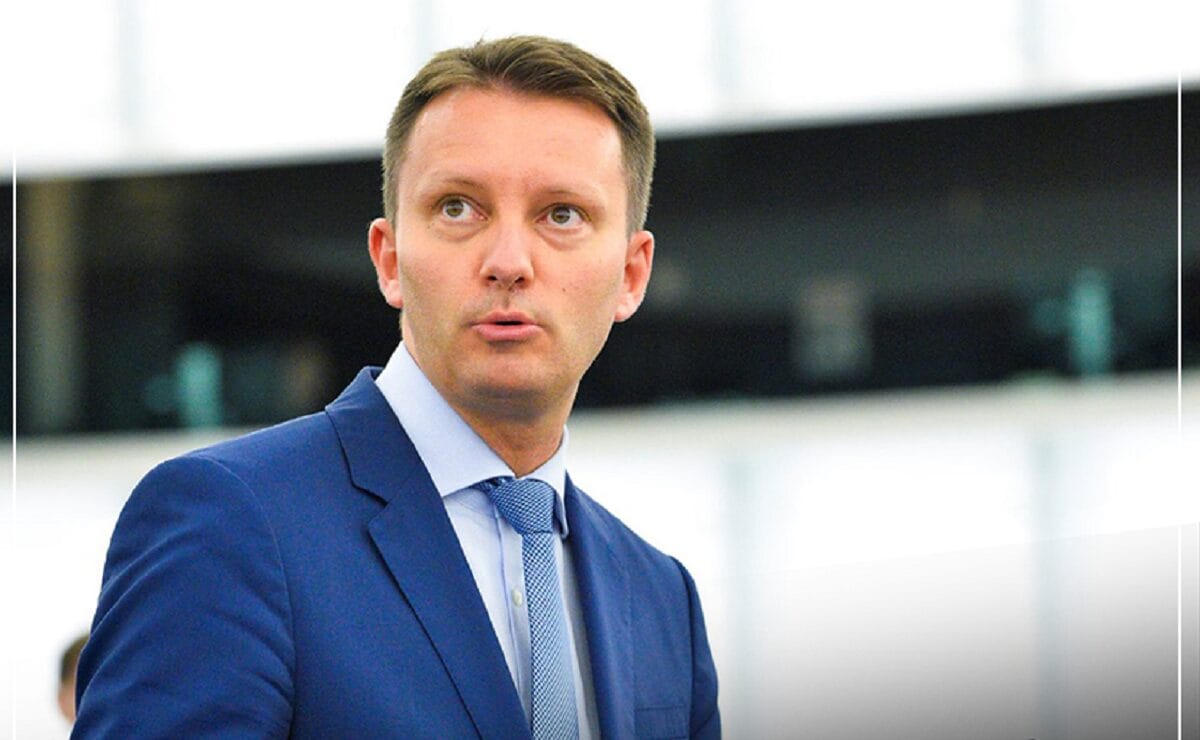 Interogarea premierului desemnat privind indicatorii sociali