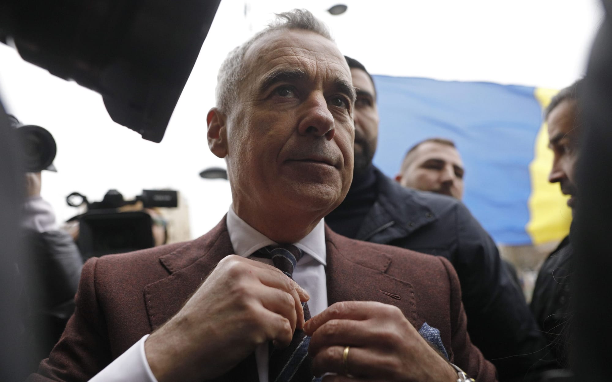 Inițiativă de strângere de fonduri pentru Călin Georgescu