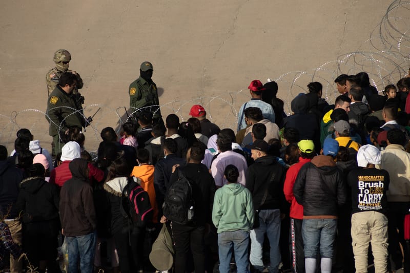 Decizie a Curții Supreme privind expulzarea migranților în țări terțe