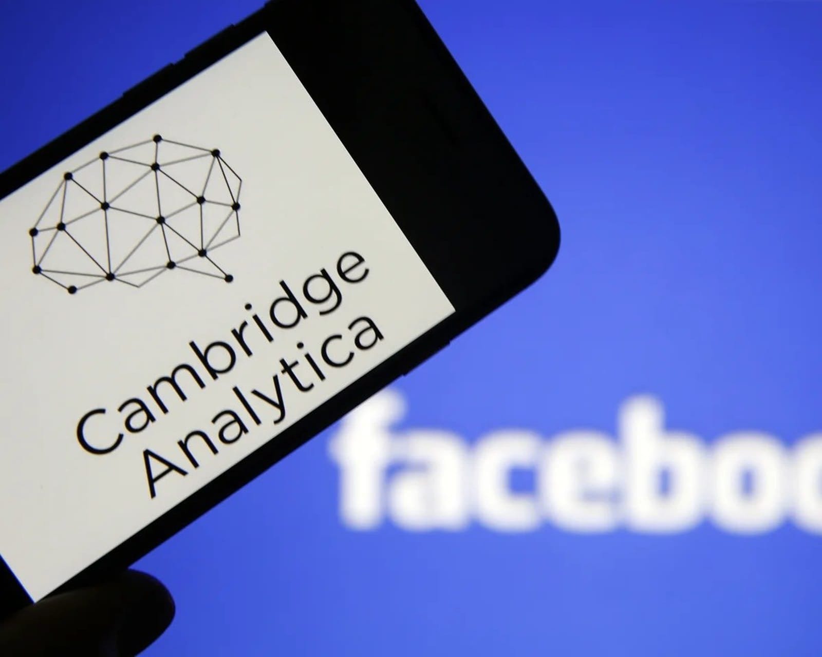 Decizie judecătorească în cazul datelor utilizatorilor Facebook