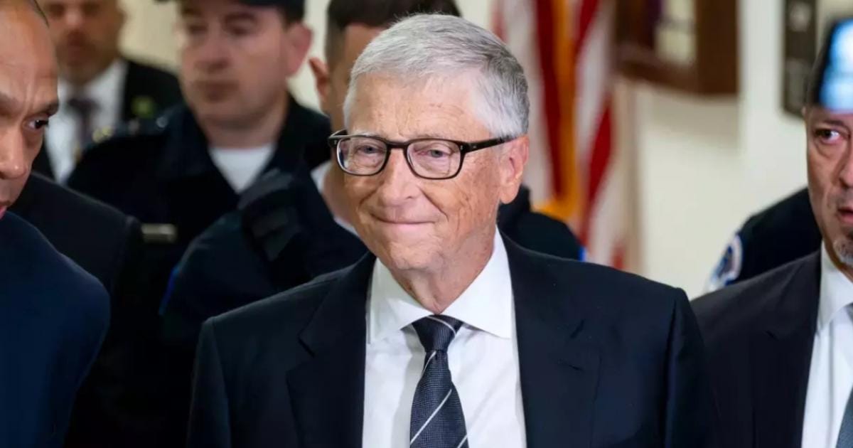 Bill Gates solicită reglementări legislative pentru inteligența artificială