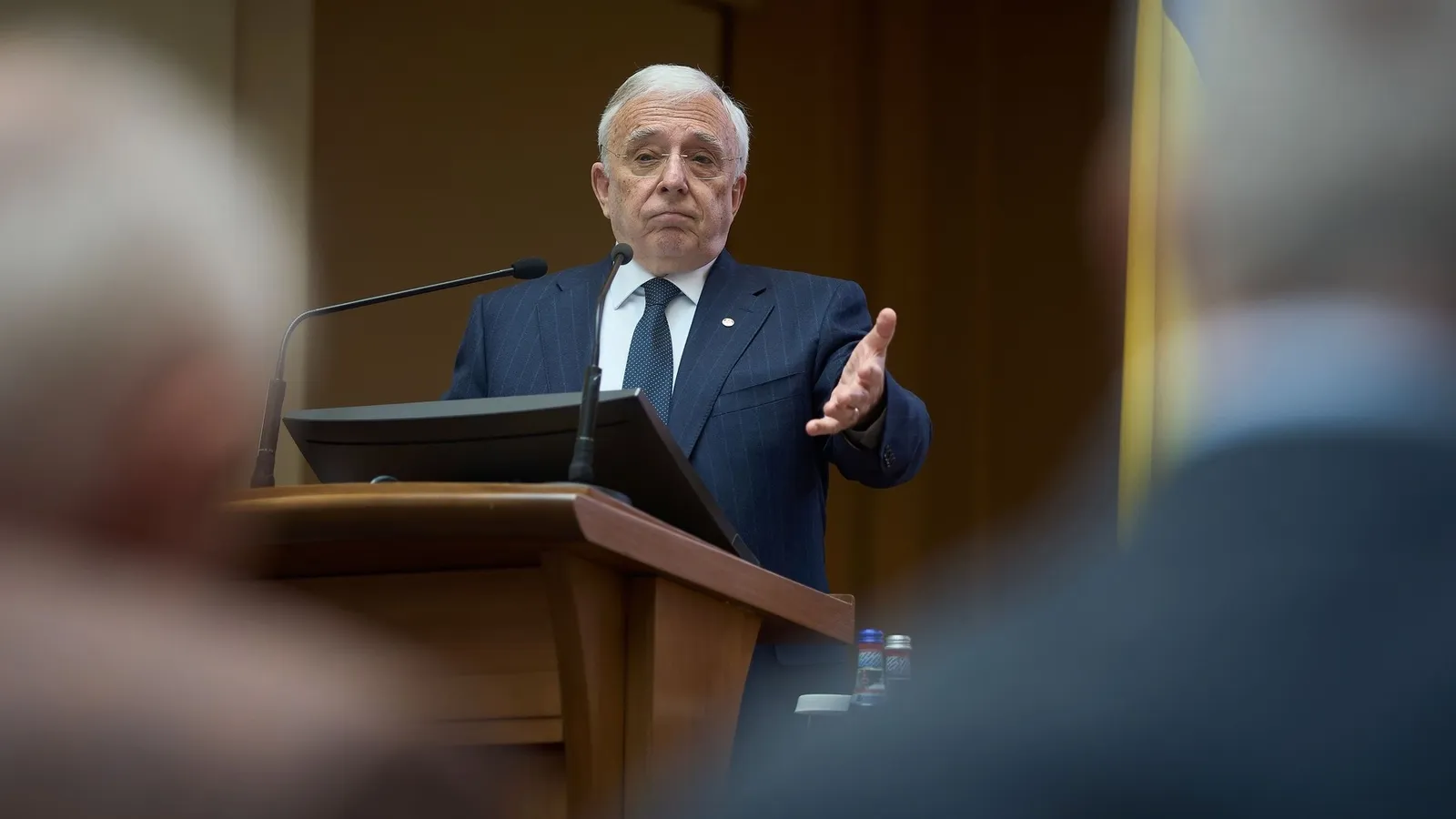 Condițiile pentru adoptarea monedei euro în România