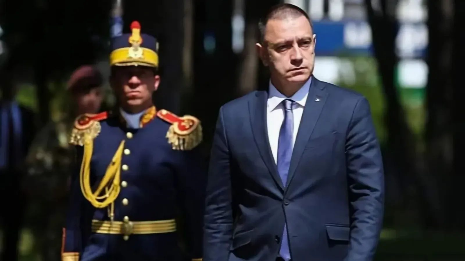 Controverse privind prezența generalilor la audierea candidatului al Apărării