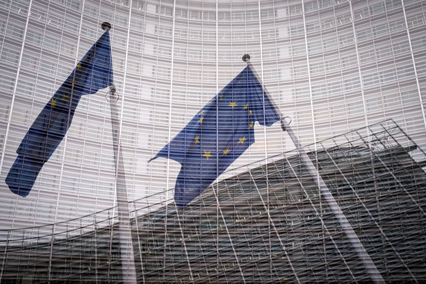 Comisia Europeană a trimis scrisori de punere în întârziere României
