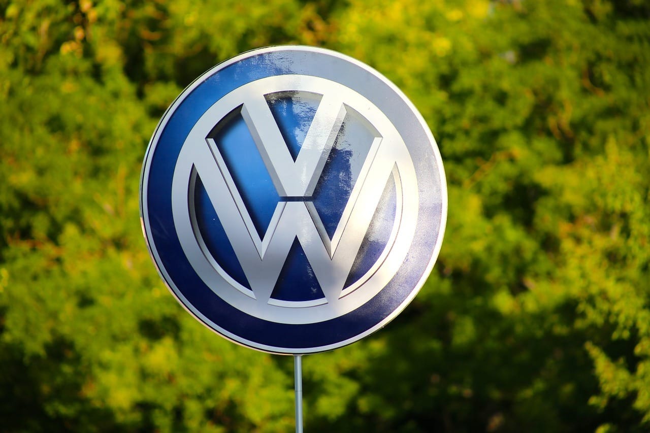 Volkswagen și Audi recheamă în service aproximativ 2,8 milioane de autoturisme pentru defecțiuni la direcție