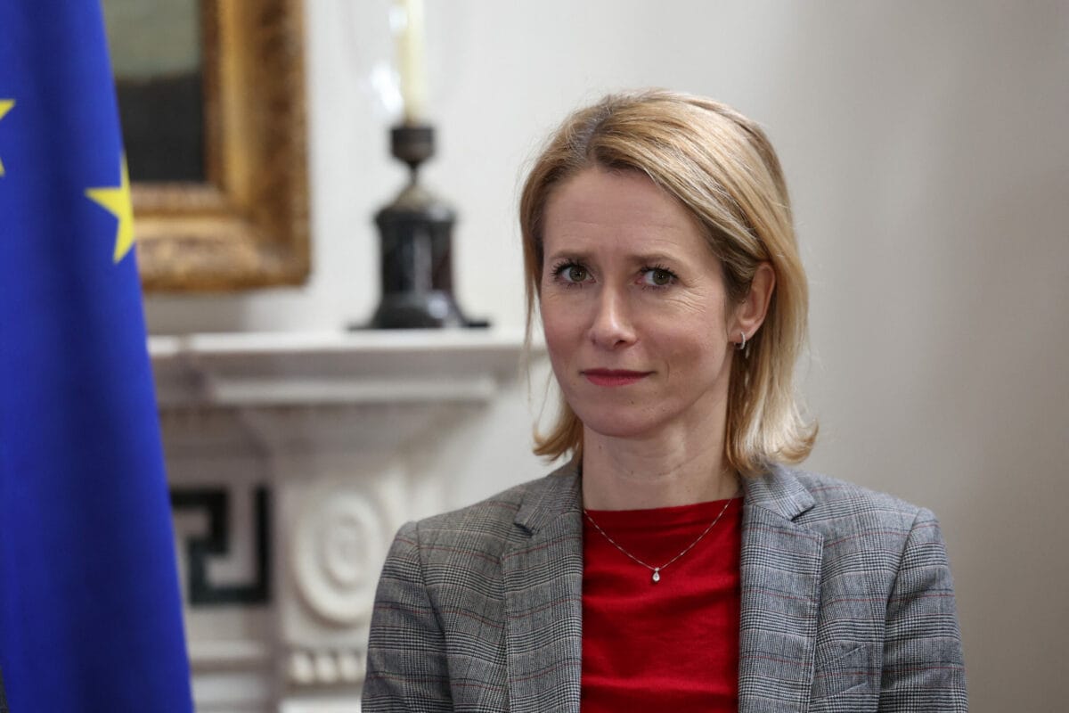 Uniunea Europeană extinde sancțiunile împotriva complexului militar rus