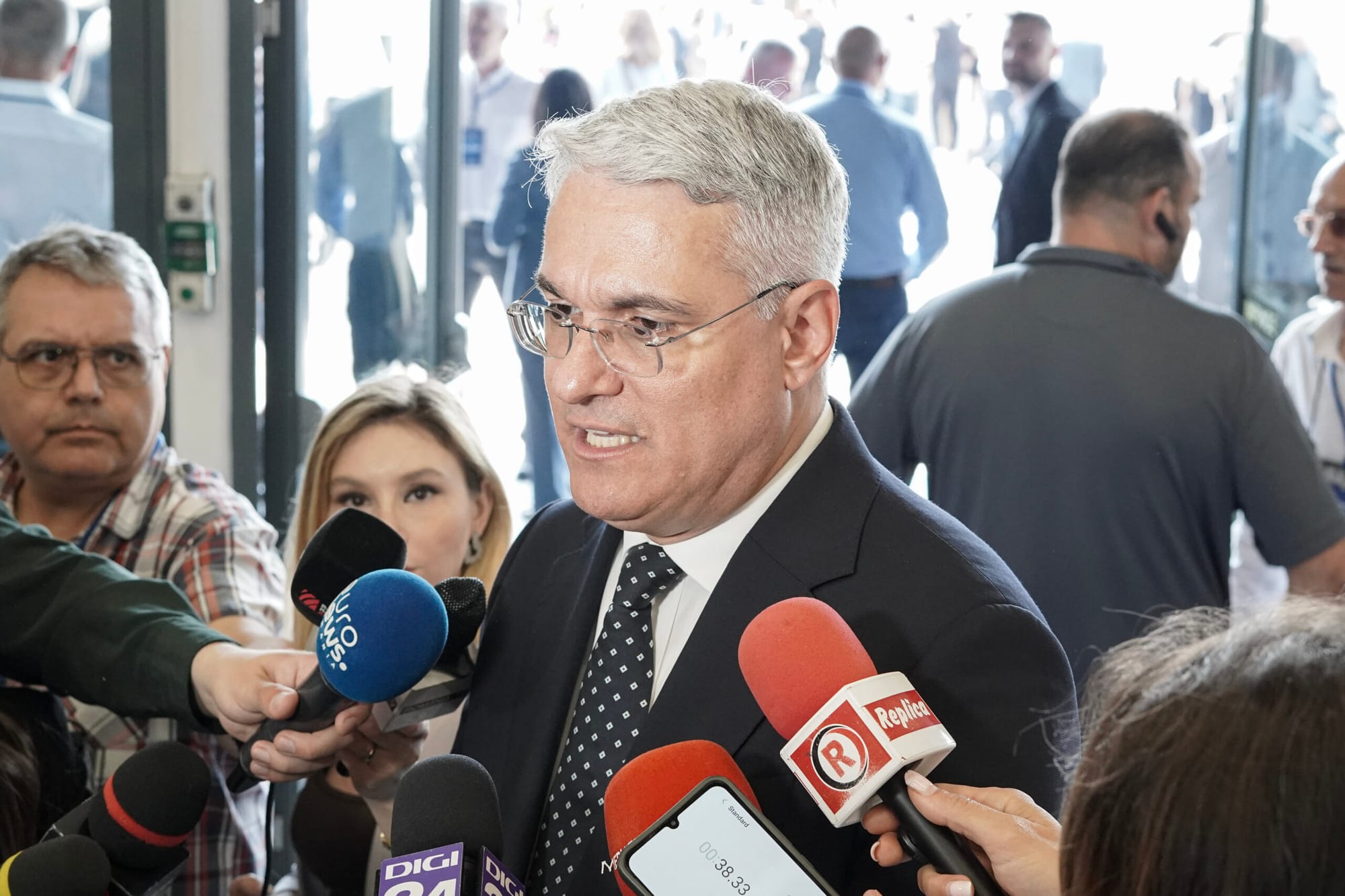 Reacția lui Dragoș Pîslaru după audierea premierului la DNA