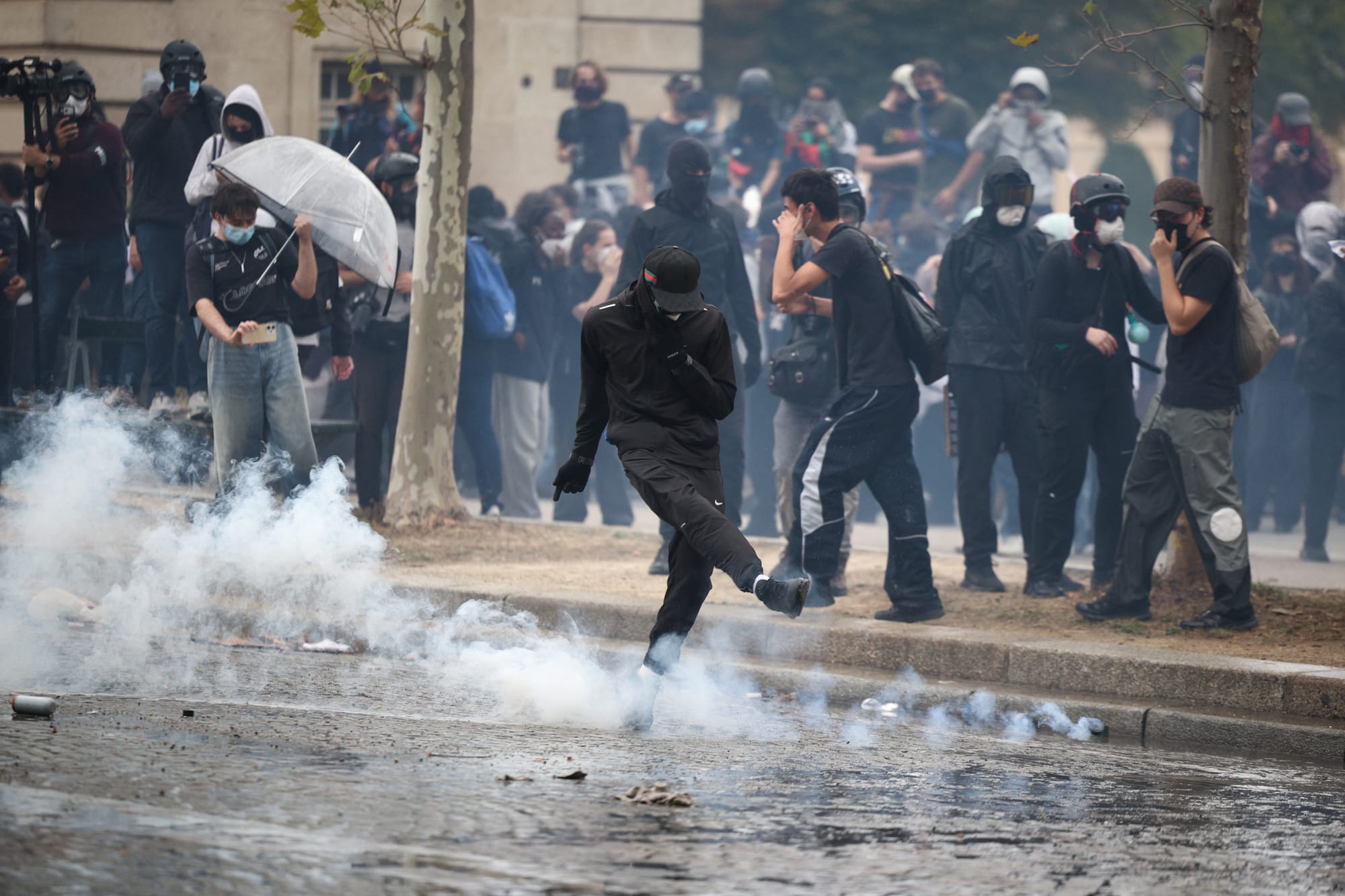 Proteste masive în mai multe state europene