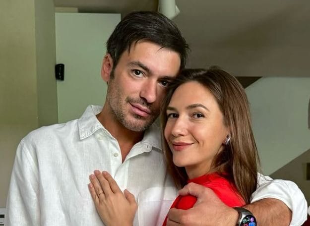 Vacanța familiei Radu Vâlcan și Adela Popescu la Șușani