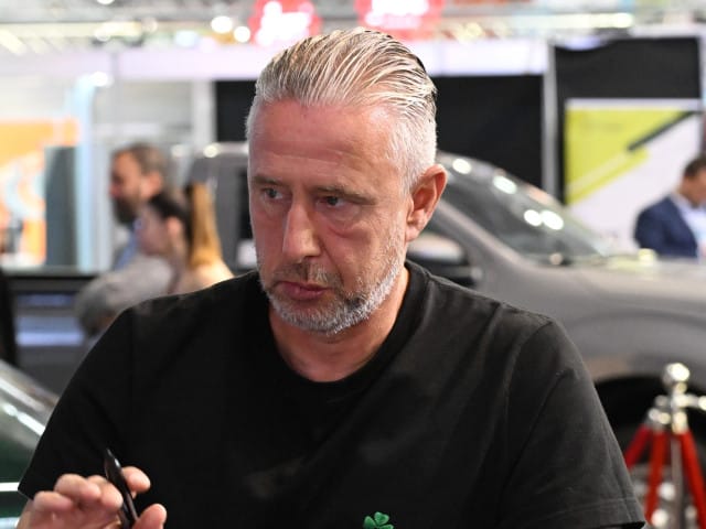 Situația administrativă a lui Laurențiu Reghecampf la FCSB