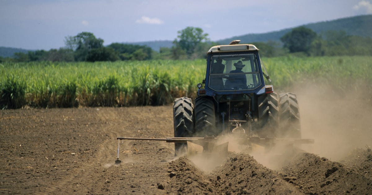 APIA demarează plățile pentru motorina utilizată în agricultură