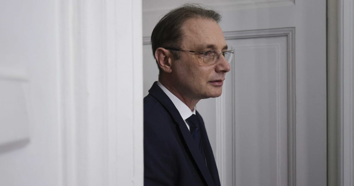 Analiza presei ruse privind învestirea noului guvern