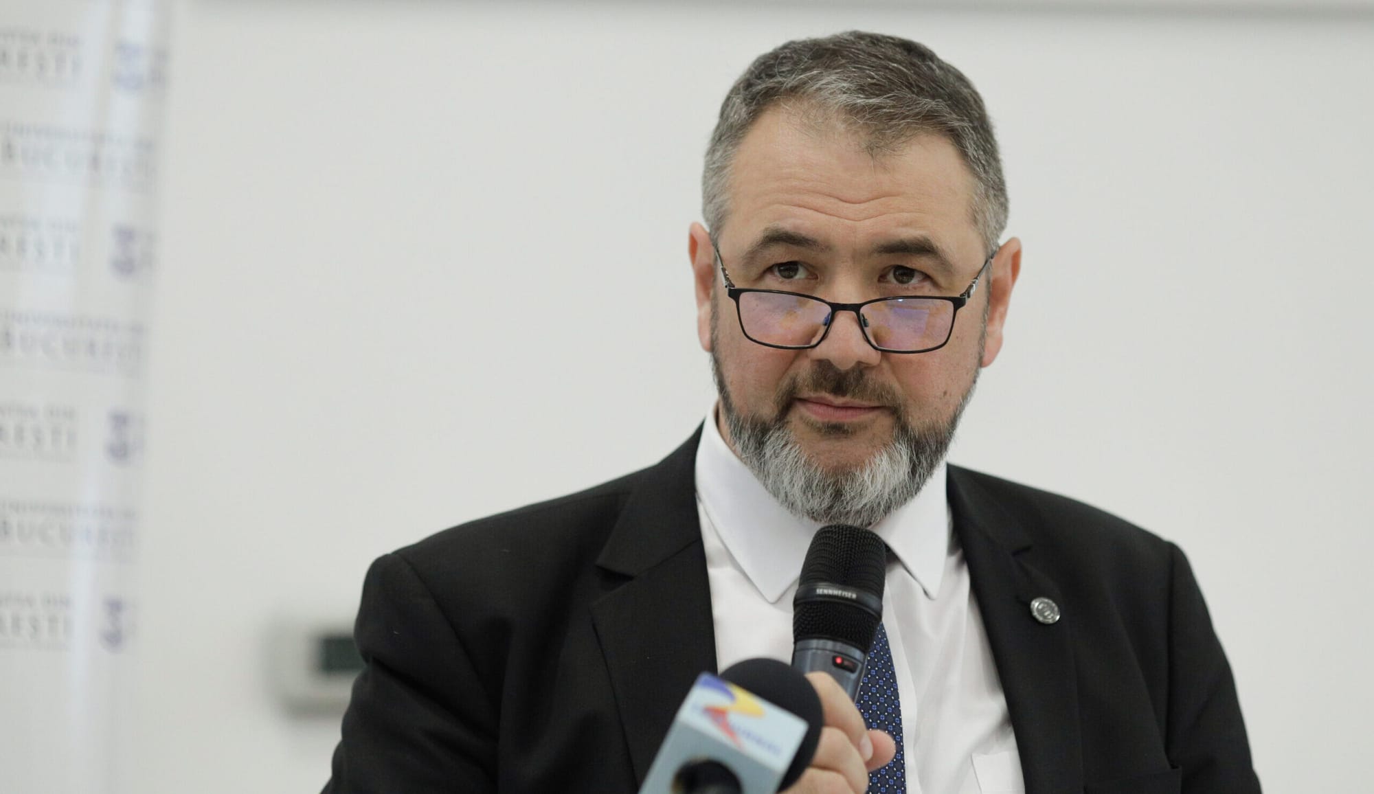 Reacții privind acuzațiile de plagiat aduse unui propus la Justiție