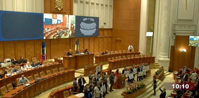 Protestul parlamentarilor USR privind comisiei de anchetă Mykonos-Nordis