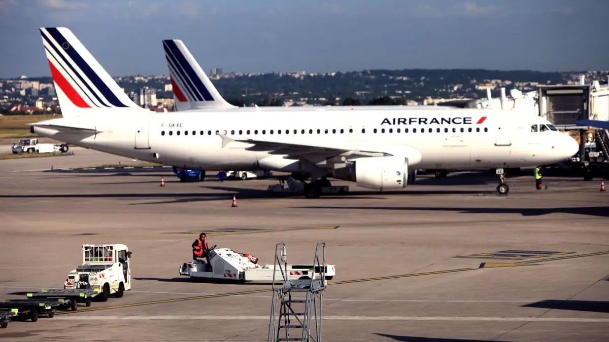 Strategii de prețuri și servicii în transportul aerian