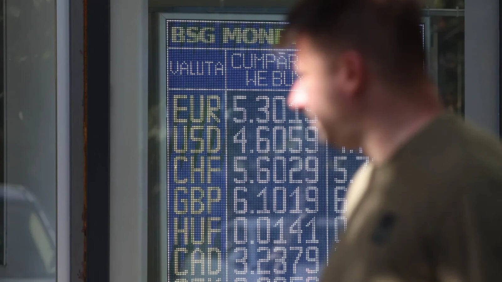Evoluția cursului valutar în ședințele BNR din octombrie