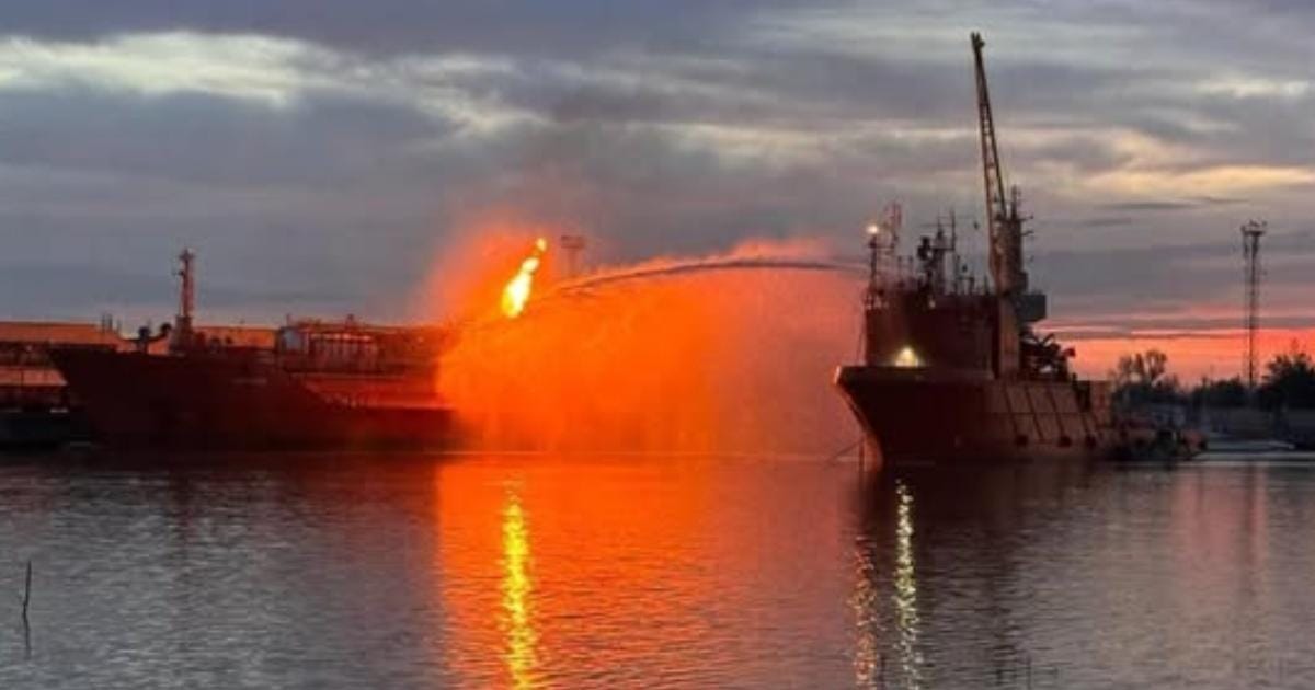 Operațiune de salvare în Marea Neagră după incendiu pe navă