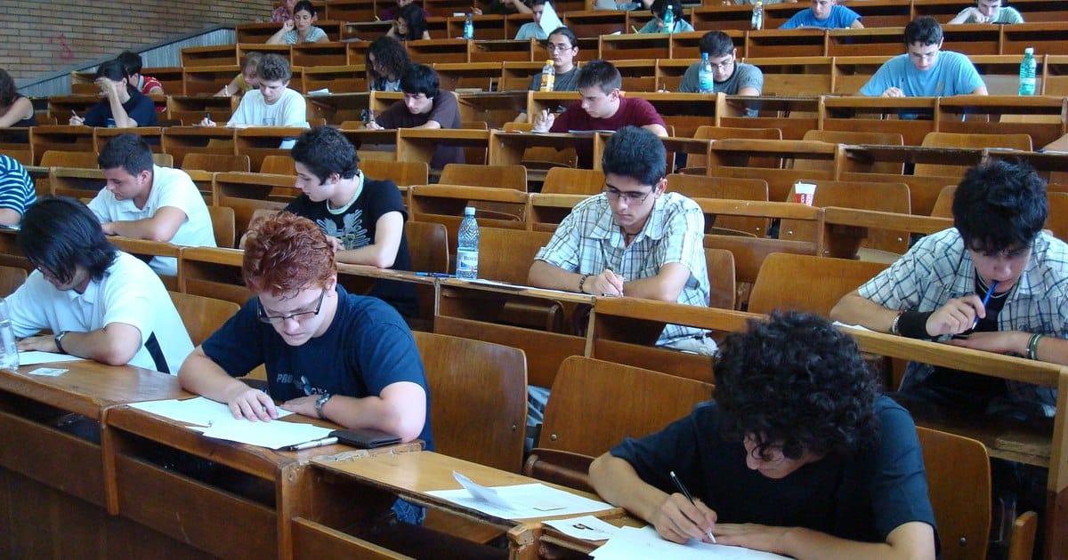 Contestații privind organizarea examenului de medic specialist
