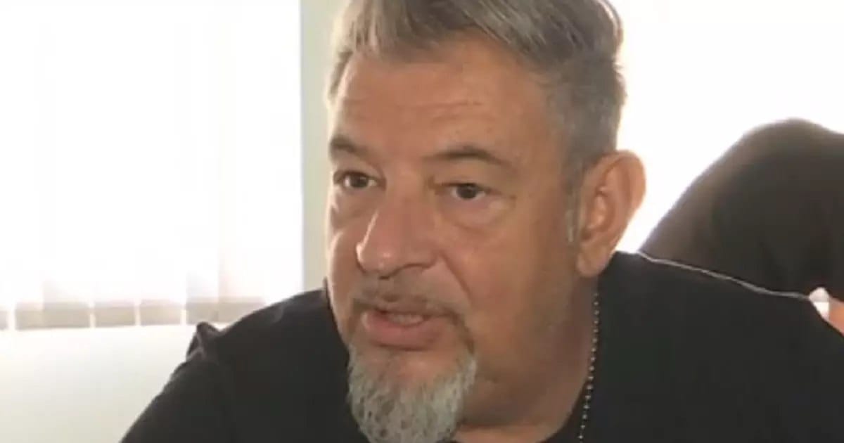 Transformarea fizică a solistului trupei Proconsul