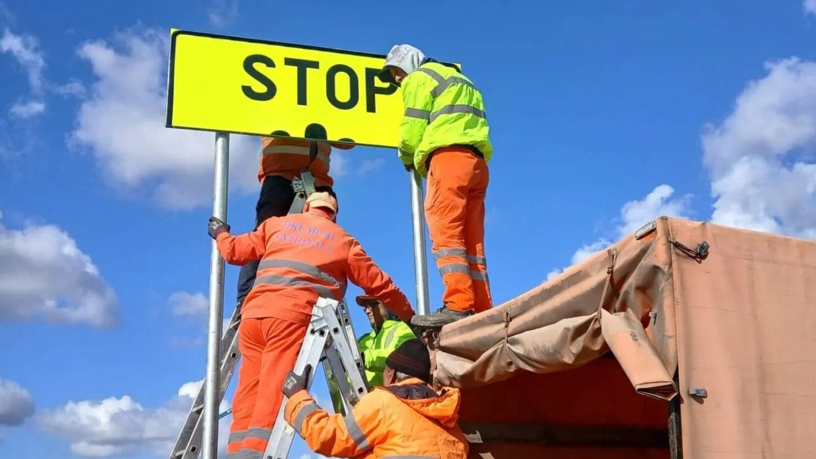 Noi măsuri de semnalizare pe autostrăzile din vest