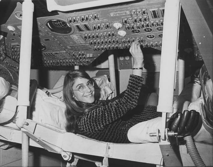 Decesul informaticienei Margaret Hamilton, pionieră a programului Apollo