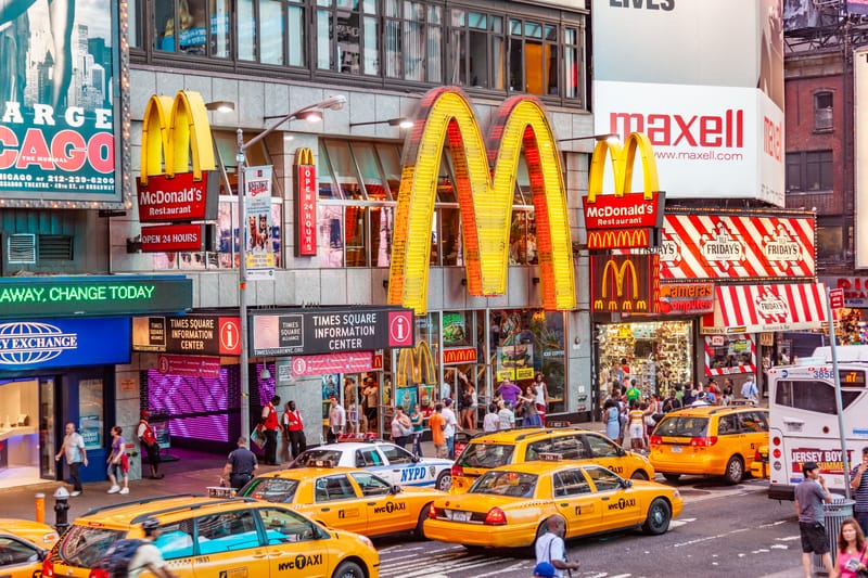 Implementarea inteligenței artificiale în stabilirea prețurilor la McDonald's