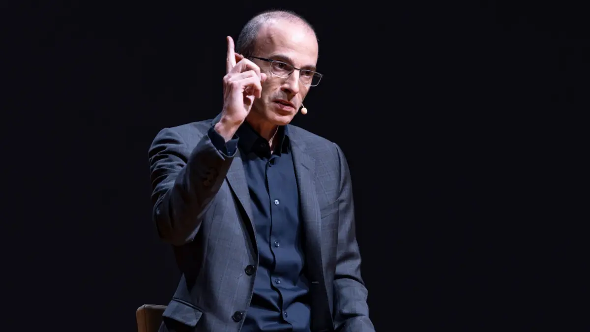 Avertismentul lui Yuval Noah Harari privind inteligența artificială
