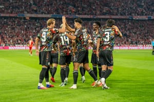 Analiza CIES privind controlul jocului în fotbal