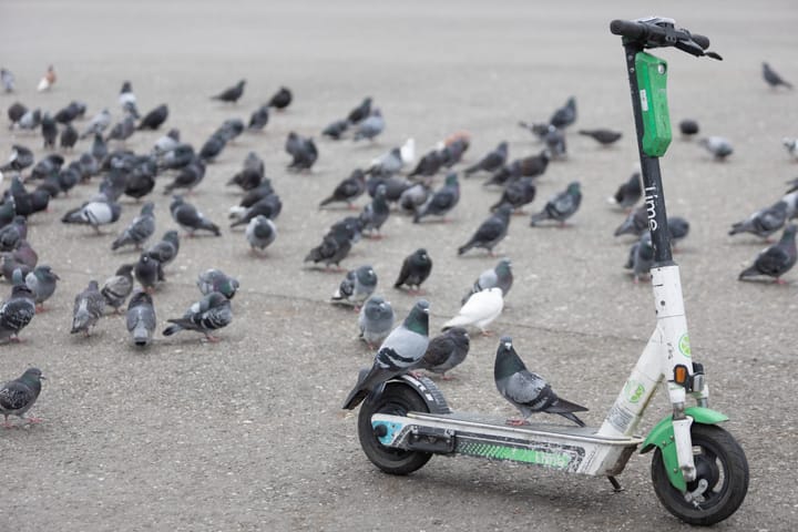 Bucureștiul introduce reguli noi pentru trotinetele electrice închiriate