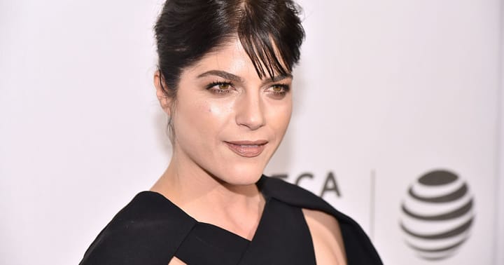 Incident la bordul unui avion cu Selma Blair