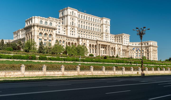 Iluminarea clădirilor publice pentru Ziua Sănătății Mintale