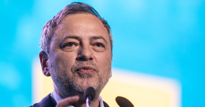 Tensiuni între PNL și PSD privind conducerea Guvernului