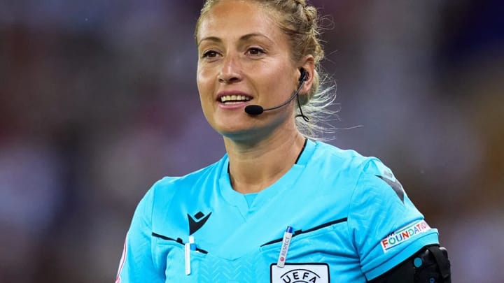 Arbitri români delegați la meciul Manchester City – PSG