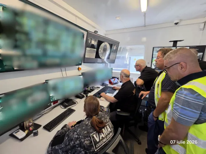 Investigații privind dispariția unei sume de bani de la Vama Otopeni