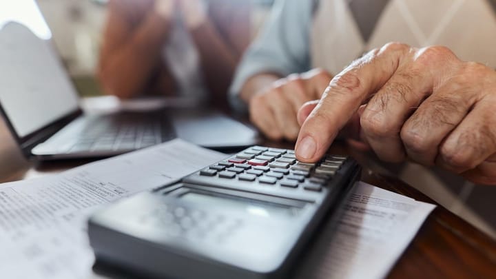 Posibile majorări ale veniturilor nete pentru pensionari