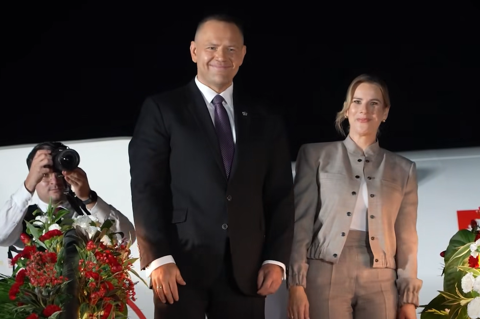 Tensiuni constituționale în Polonia și întoarcerea președintelui din Senegal