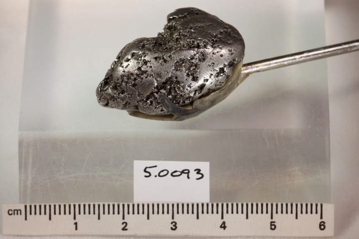 Distribuția rezervelor de minerale strategice la nivel global