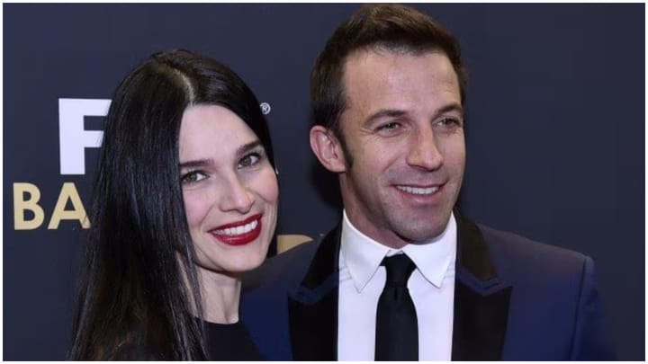 Alessandro Del Piero a sosit la București alături de soția sa