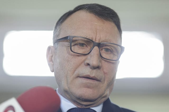 Speculații privind o posibilă mutare a lui Paul Stănescu la AUR