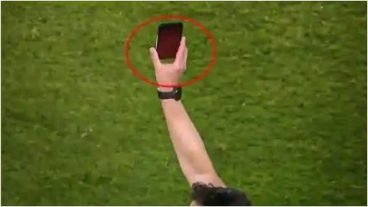 Testarea sistemului de cartonașe digitale în fotbalul din Uruguay