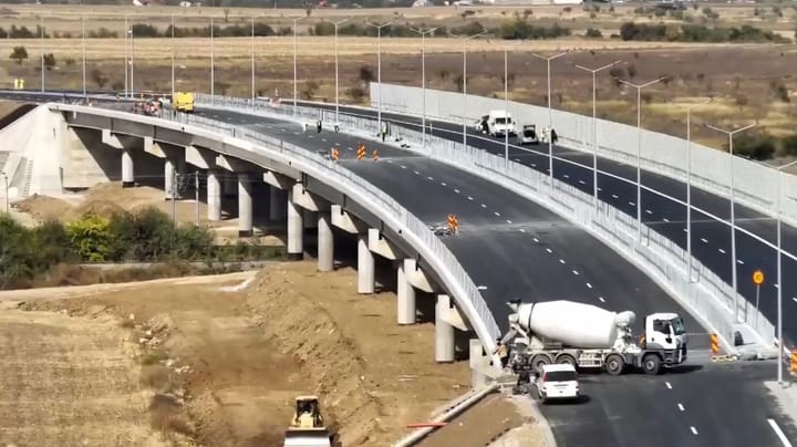 Amânată deschiderea a 13 kilometri din Autostrada A0 Nord