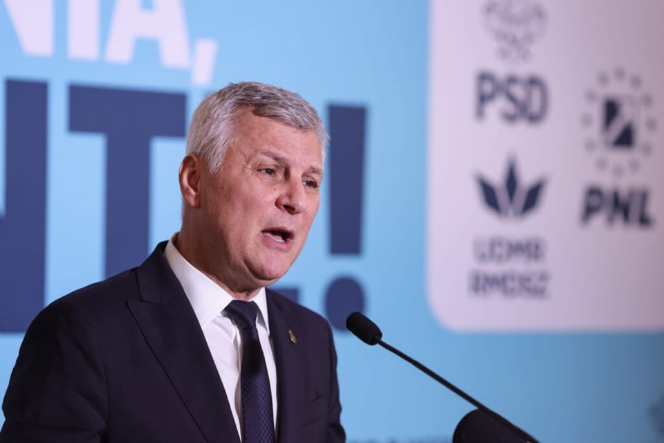 Controverse privind proiectul uniformelor școlare obligatorii