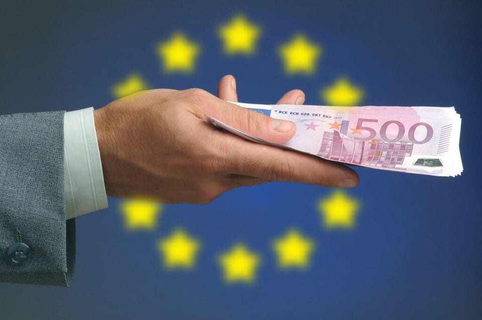 Consiliul European aprobă nou sprijin financiar pentru Ucraina
