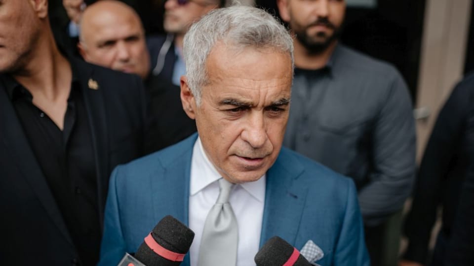 Călin Georgescu în fața Curții de Apel București