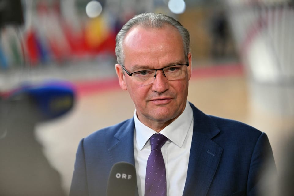 Gunther Krichbaum a comentat relația profesională cu Siegfried Mureșan și acuzațiile privind reprezentarea intereselor germane