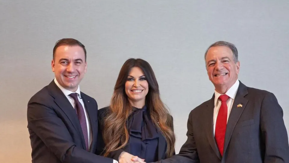 Controverse privind influența SUA în schimbarea guvernului din România