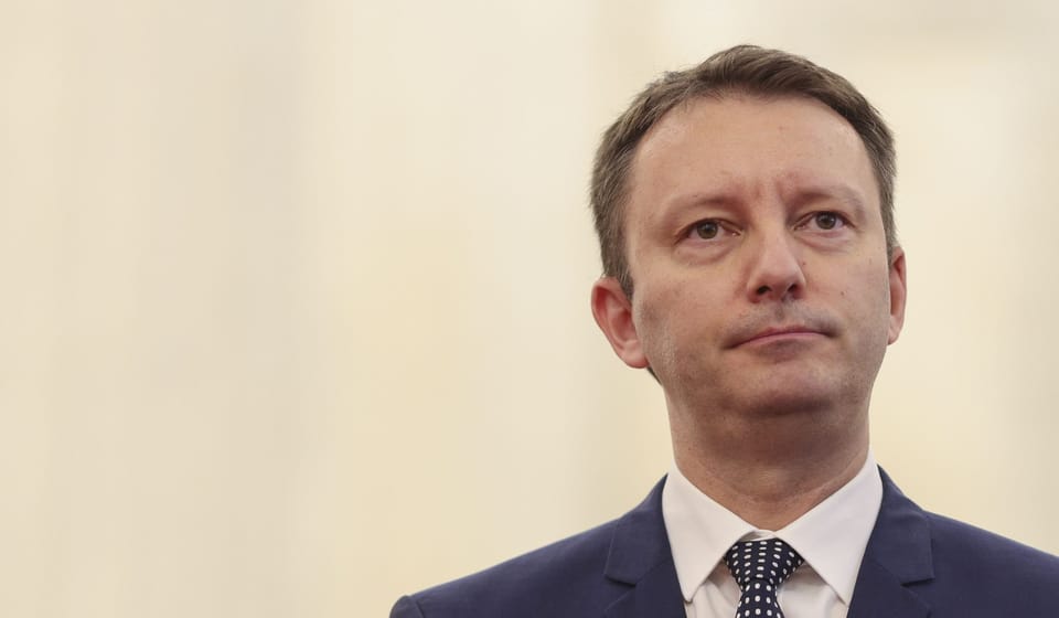 Declarații ale premierului desemnat privind serviciile de informații
