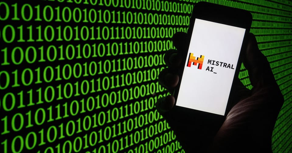 Mistral AI lansează noul model de inteligență artificială