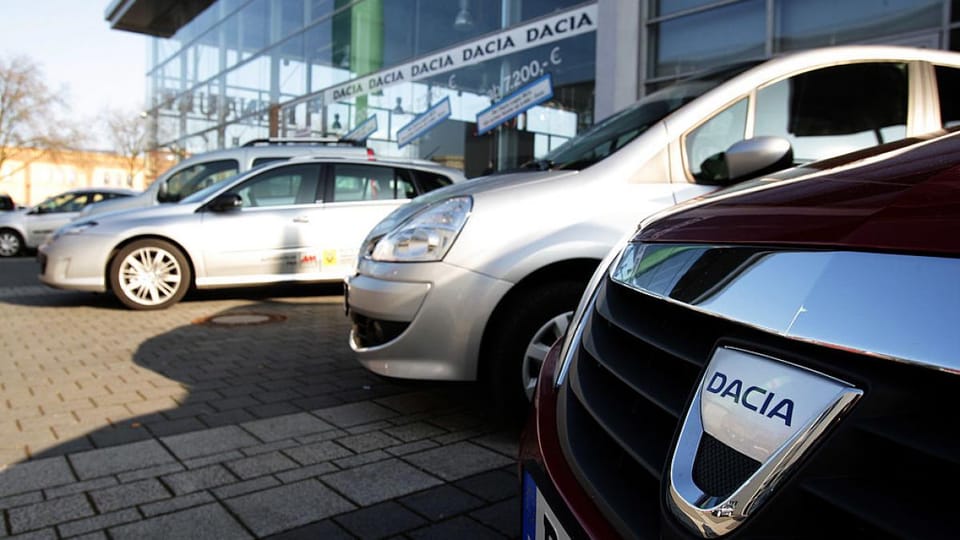 Program de plecări voluntare la uzina Dacia din Mioveni