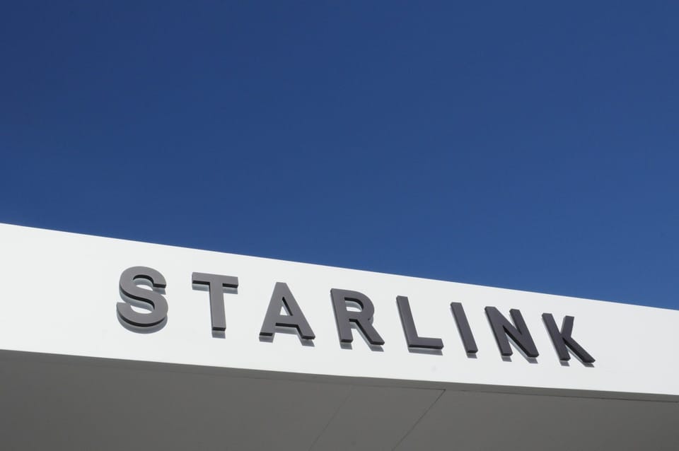 Intervențiile administrațiilor americane asupra serviciului Starlink